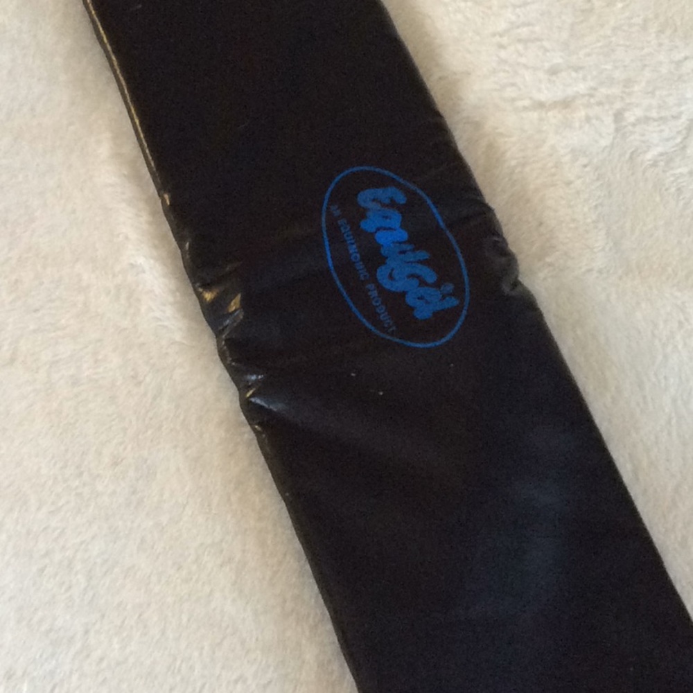 Equigel Dressage Short Girth Cover Sleeve